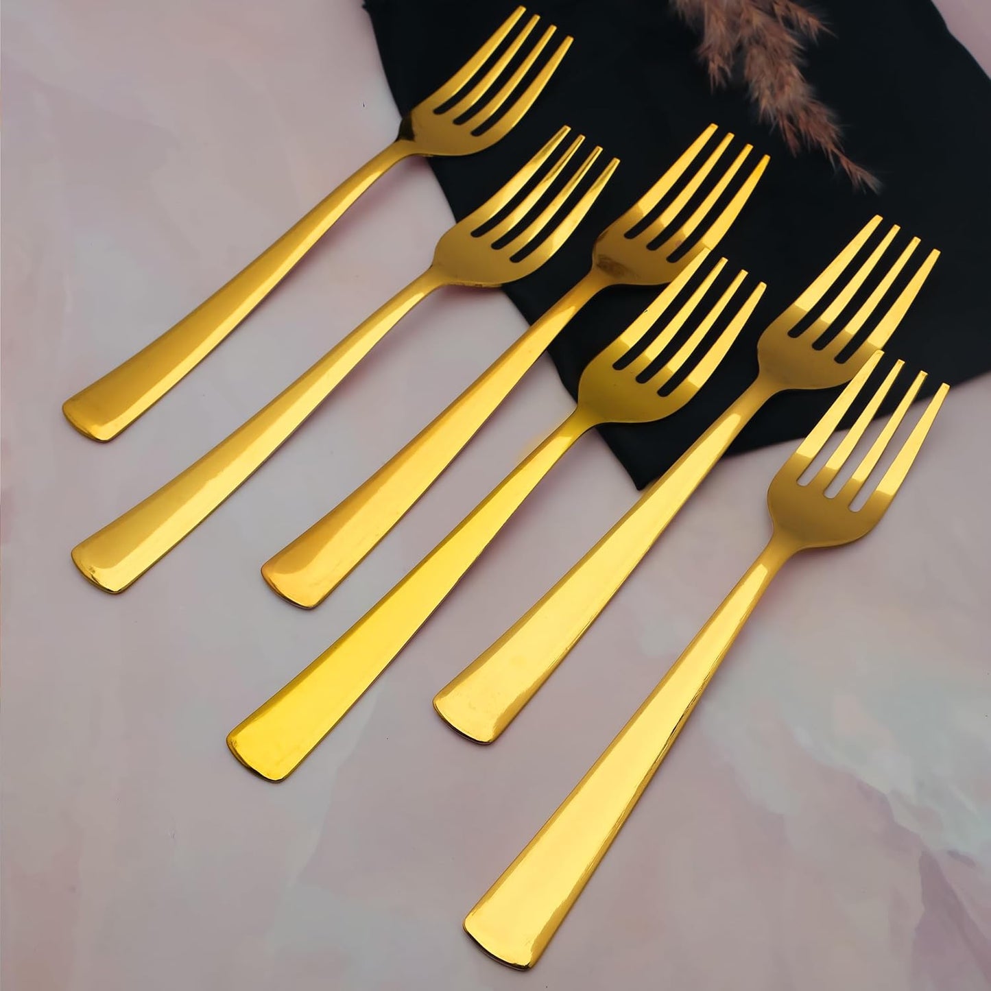 6 Pieces Stainless Steel Gold Forks Set, 18.5 cm Premium Dining Cutlery – Luxury Tableware for Home & Kitchen, Ideal Gift Set