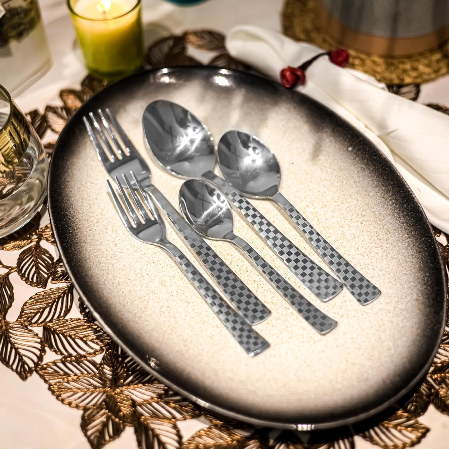 6 Pieces Stainless Steel Forks Set, 18.5 cm Dessert and Fruit Forks with Checks Design – Shiny Sturdy Handle Tableware for Home & Kitchen