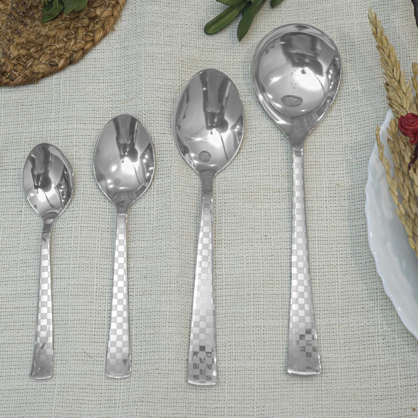 2 Pieces Stainless Steel Premium Serving Spoon Set, 21 cm, Silver, Checks Design
